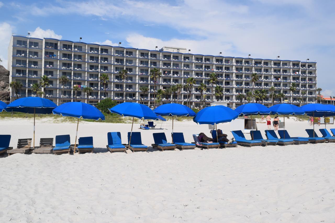 Days Inn By Wyndham Panama City Beach/Ocean Front Exterior photo