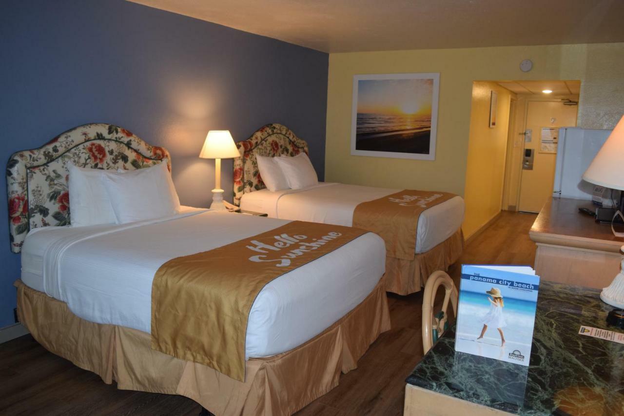 Days Inn By Wyndham Panama City Beach/Ocean Front Exterior photo